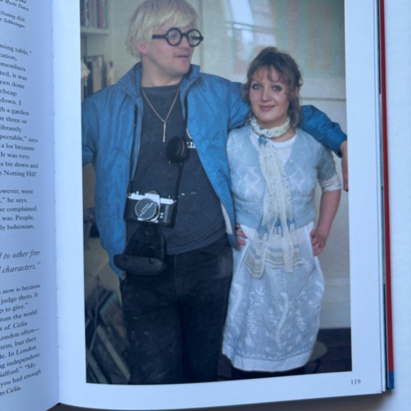 Celia Birtwell coffee table book, text by Dominic Lutyens, very good condition - Picture 8 of 10